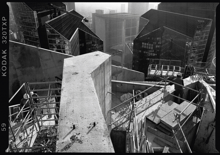 Jean Gaumy, le chantier de la Tour Granite - La Défense, 2008