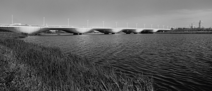 Pont Zhong Sheng Da Dao, à Singapour, Chine, 2012. Marc Mimram architecte. Photo Erieta Attali