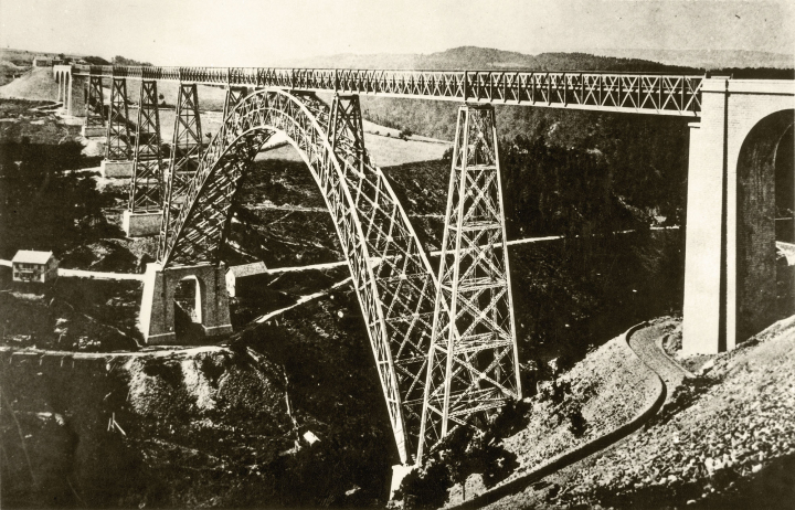 Le Viaduc de Garabit, ligne de Marvejols à Neussargues