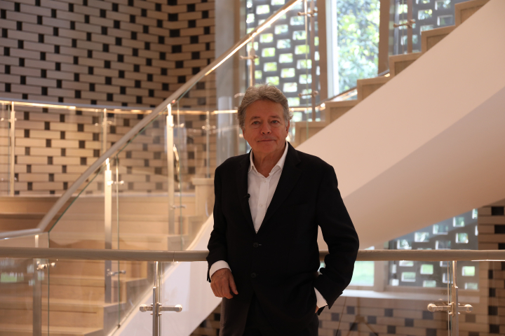 Christian de Portzamparc, lauréat du Grand Prix d'Architecture de l'Académie des beaux-arts