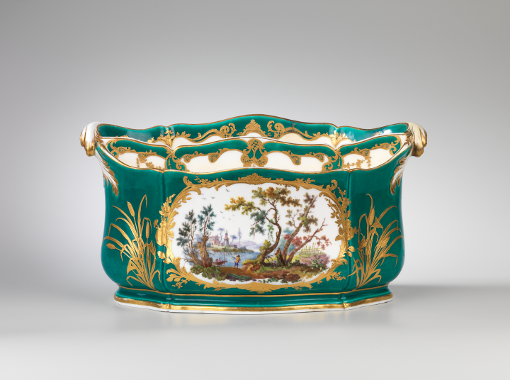 Green vase, exposition "Sèvres, une passion Rothschild"