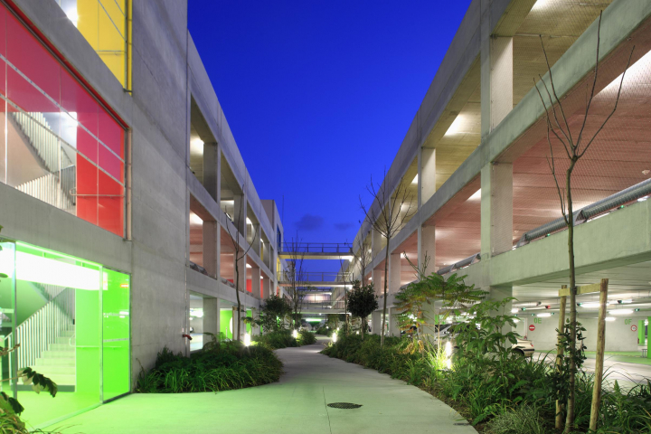 Atelier Marc Barani, photo Serge Demailly : parc de stationnement, Aéroport de Nice-Côte d’Azur (06)