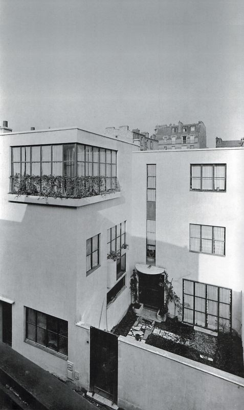 Vue extérieure de la maison atelier, en 1925. Photo DR