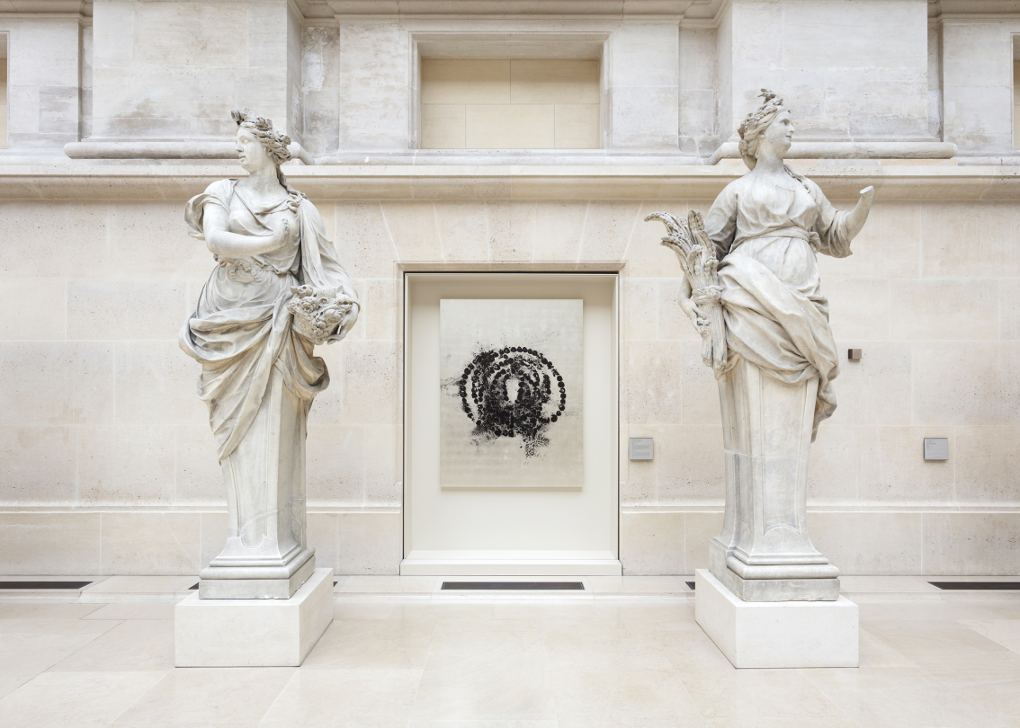 Jean-Michel Othoniel, "La rose du Louvre", 2019 © Claire Dorn