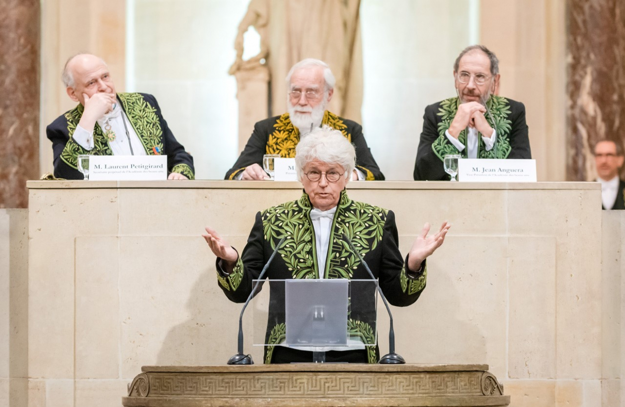 Installation de Jacques Perrin à l'Académie des beaux-arts