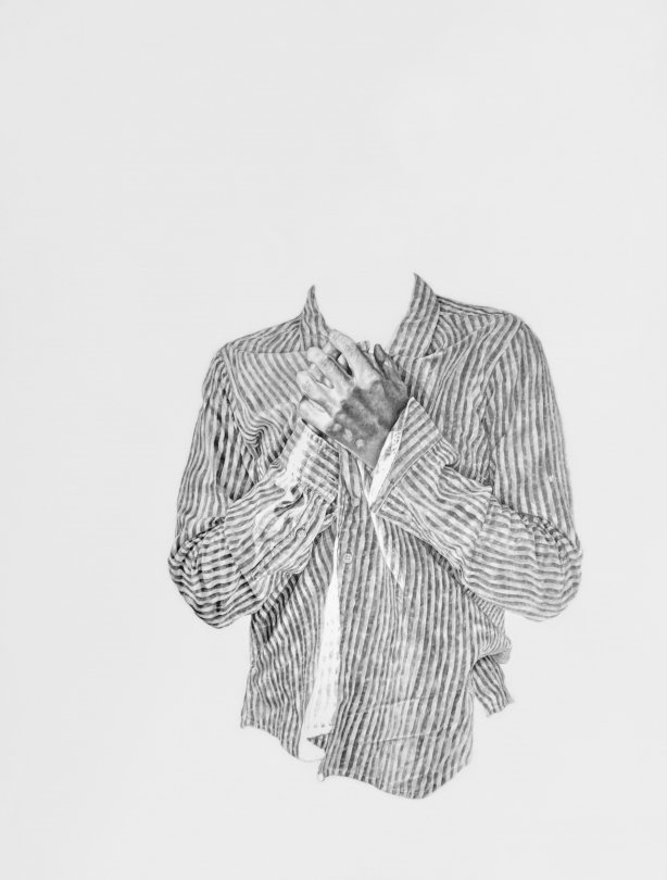Manon Pellan, "Ghost 9", crayon graphite sur papier, 76 x 56 cm, 2021