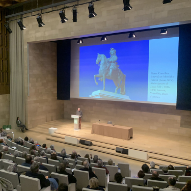 conférence d'un fauteuil