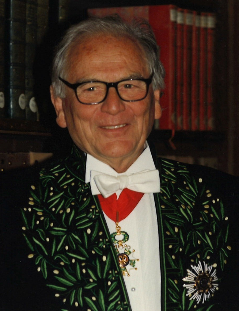 Portrait de Pierre Cardin